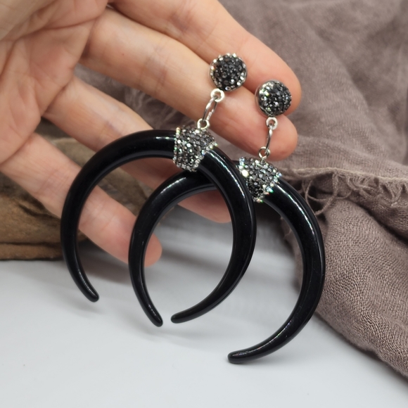 FP Designer Rare Large Lightweight Earrings Crystals Stud Black Long Horn - Picture 3 of 12